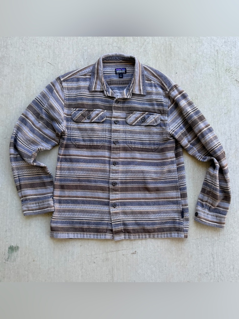 Patagonia Fjord Flannel Shirt Men Size Small Aztec Southwestern AOP